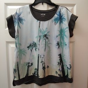 🌴 Palm Tree Short Sleeve Shirt 🌴